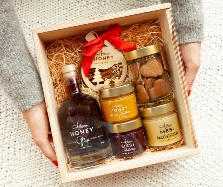 Puidust kinkekarp Artisan Honey glögi, mee ja piparkookidega