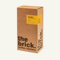 The Brick Brasiilia The Neighbours’ Project kohv 250 g The Brick Brasiilia The Neighbours’ Project kohv 250 g soojal heledal taustal